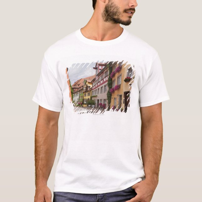 En ovanligt brunn-bevarad medeltida town på tee shirt (Framsida)