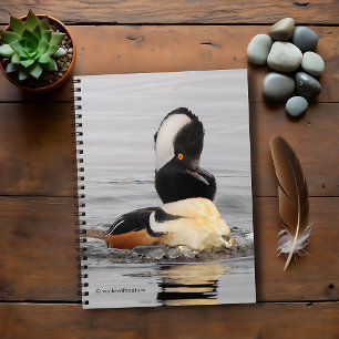 En överraskad, Hooded Merganser Anteckningsbok Med Spiral