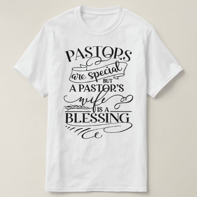 En pastorhustru är en välsignelse t shirt (Design framsida)