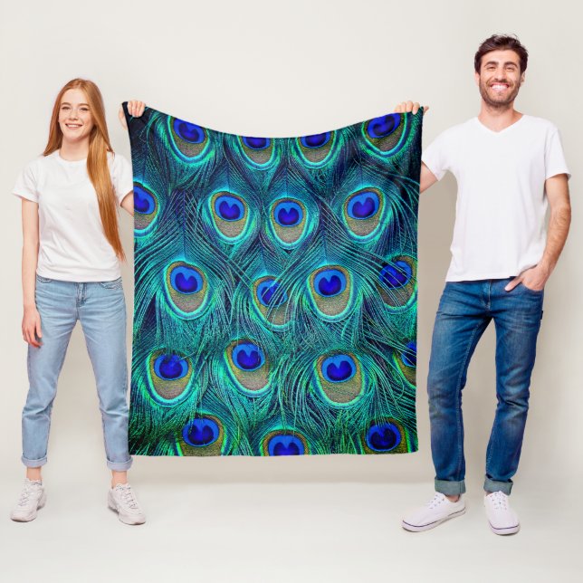 En Peacocks vackra öppna fjädrar Fleecefilt (På plats)