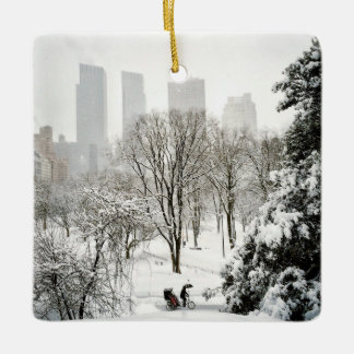 En Pedicab i Central Park under vinter Julgransprydnad Keramik