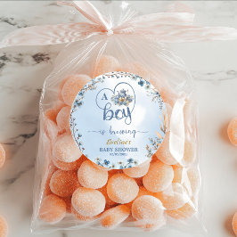 En pojke brinner Partyna pojkvän Blue Runt Klistermärke