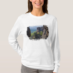 En promenad genom Belogradchik Castle Ruins Tee Shirt