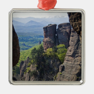 En promenad genom Belogradchik slottets ruiner Julgransprydnad Metall