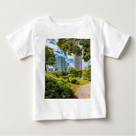 En promenad genom Hama Rikyu trädgårdar, Tokyo T Shirt