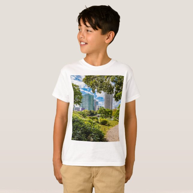 En promenad genom Hama Rikyu trädgårdar, Tokyo T Shirt (Hel framsida)