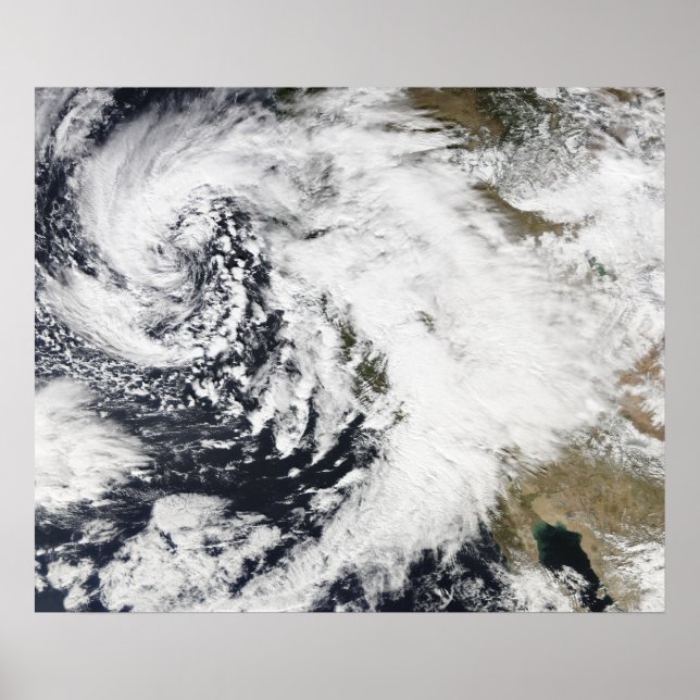 En rad stormar med häftiga vind 2 poster (Framsidan)