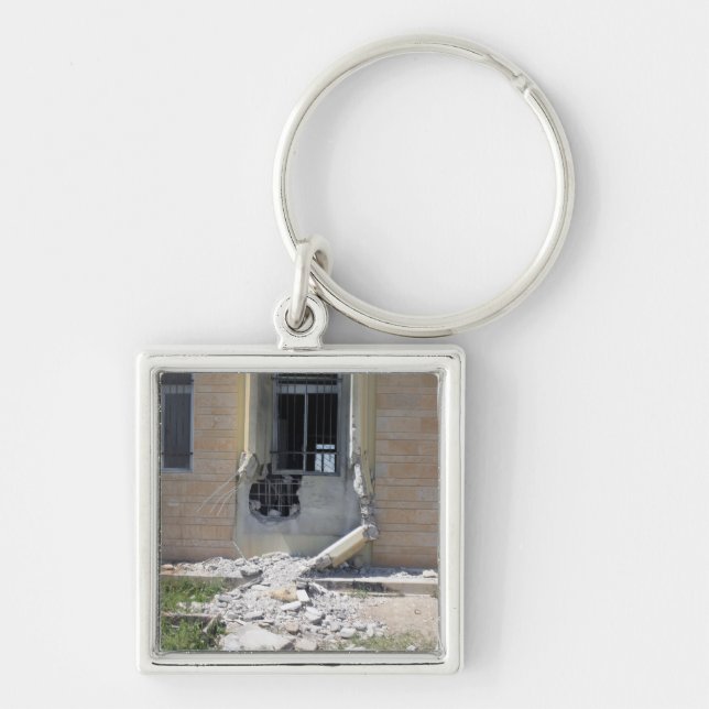 En raketframskriden Grenade Fyrkantig Silverfärgad Nyckelring (Framsidan)