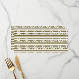 En rik färgad matta har en symmetrisk geometri meny