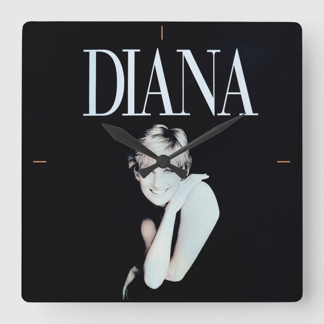 En riktig Dam. Fyrkantig Klocka (Framsida)