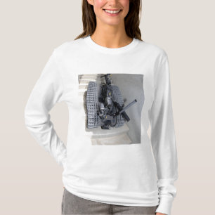 En robotenhet på Talon 3B som klättrar på en stai- T Shirt