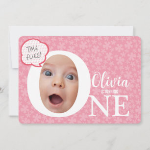 En roligt baby fotoblomma med rosa  inbjudningar