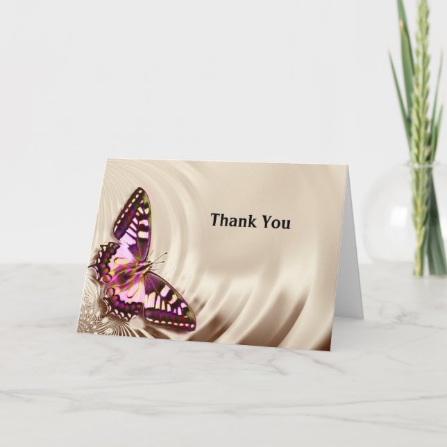 En rosa butterfly på en gräddsäcksbakgrund kort (Framsida)