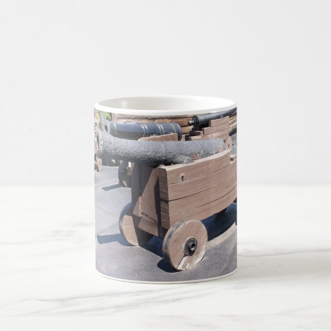 En samling kanoner kaffemugg (Center)