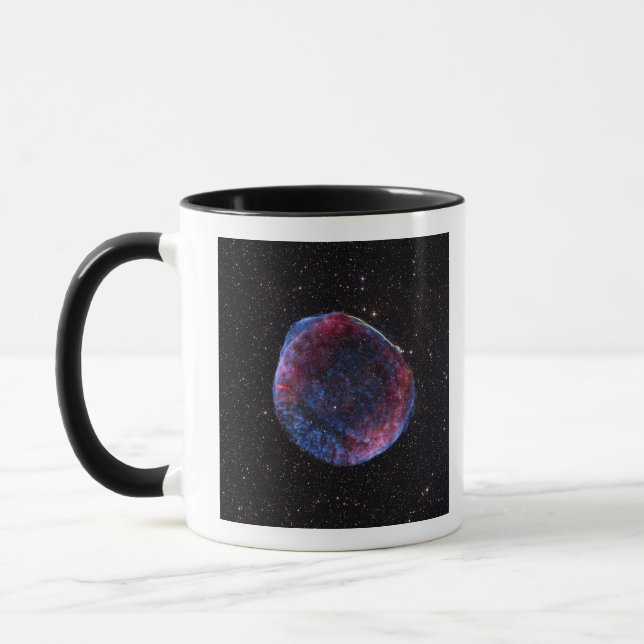 En sammansatt bild av SN 1006 supernova-rem Mugg (Vänster)
