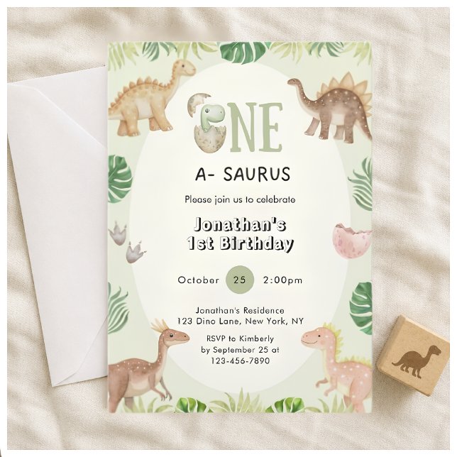 En saurus 1-års födelsedagsinbjudan inbjudningar (Skapare uppladdad)