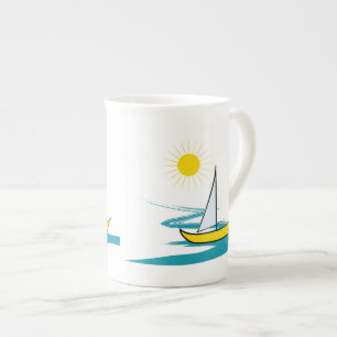 En segelbåt benporslin mugg