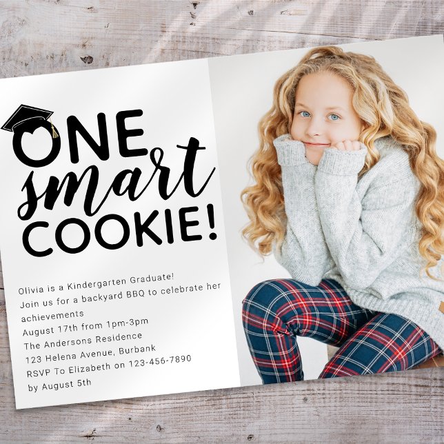 En smart cookie foto för barn som tar examen från  inbjudningar (Skapare uppladdad)