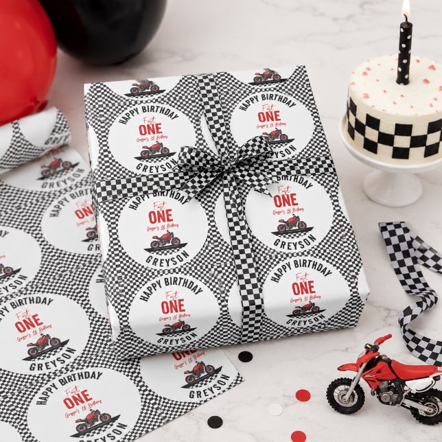 En snabb tävlingsmotorcykelpojke 1-års födelsedags presentpapper (One Fast Race Motorcycle Boy 1st Birthday Party Wrapping Paper
)