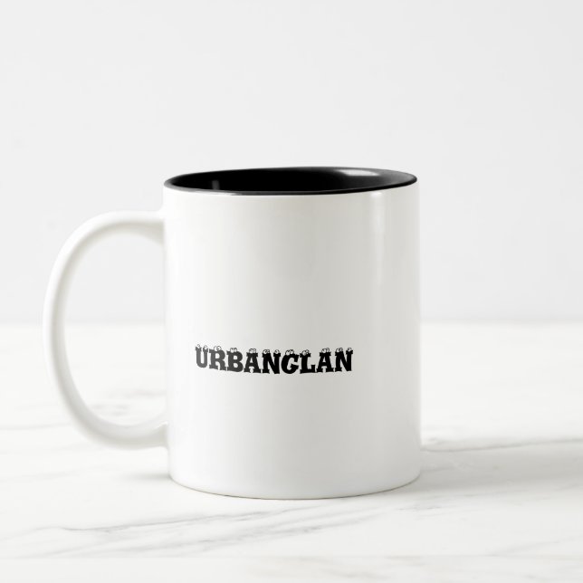 En snyggt kopp som har "URBANGLAN" FONT DESIGN (Vänster)
