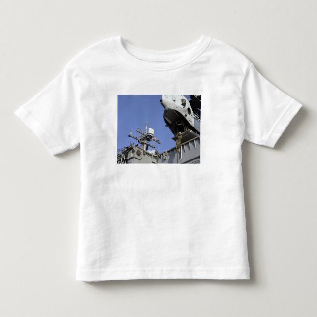 En soldat med snabba repor t-shirt (Framsida)