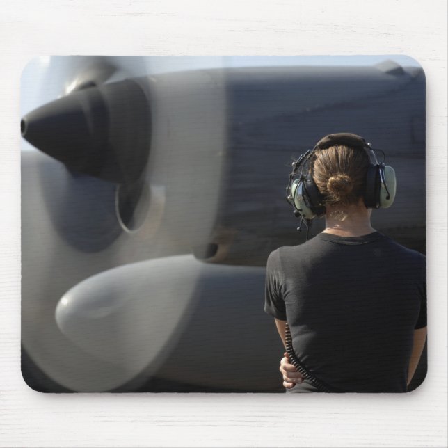 En soldat övervakar prestanda musmatta (Framsidan)