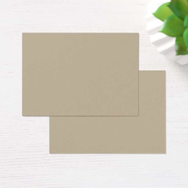 En solid brun bakgrund med en jämn, enhetlig visitkort (Skivbord)