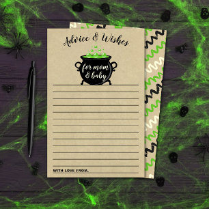 En söt Baby brinner Halloween-babyskor