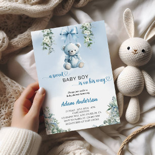 En söt babyboy är på väg – Nallebjörn-babyshower Inbjudningar
