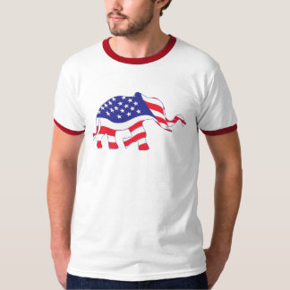 En söt elefant gjord av USA:s flagga T Shirt