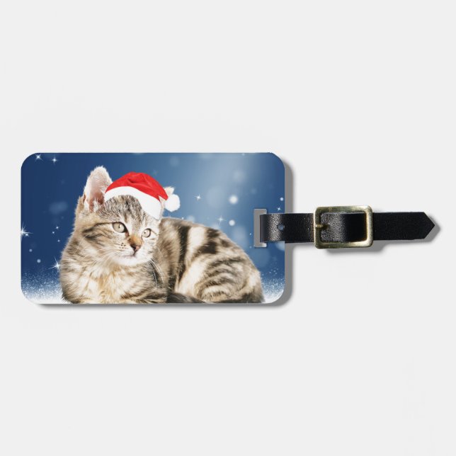 En söt katt som bär röd tomteluva jul snö bagagebricka (Horisontell Framsida)