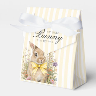 En söt liten Blommande Kanin Gul Rosett Babyfirand Presentaskar