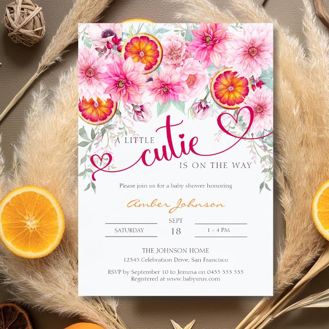 En söt liten citrus- och rosa blomsterbabyfest inbjudningar (A Little Cutie is on the way citrus and pink flowers baby shower invitation)