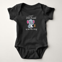 En söt liten jordnöt på väg Ny baby Cool T Shirt