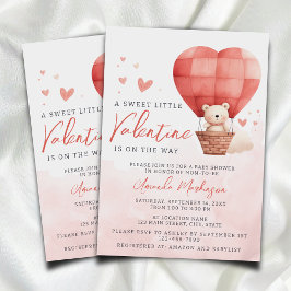 En söt, liten Valentine är på väg mot babyskor Inbjudningar