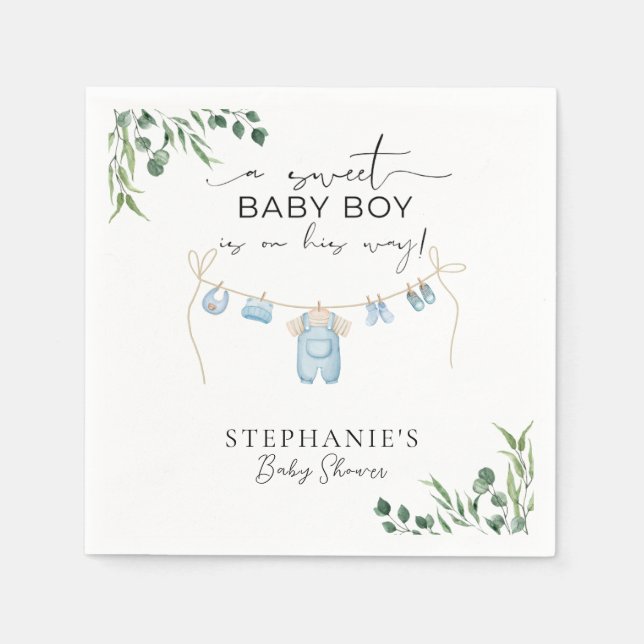 En söt pojke är på väg till Tvätt Blue Pappersservett (Framsidan)