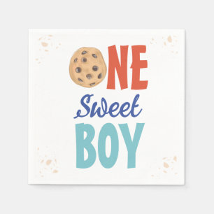 En söt pojke Chocolate Chip Cookie första födelsed Pappersservett