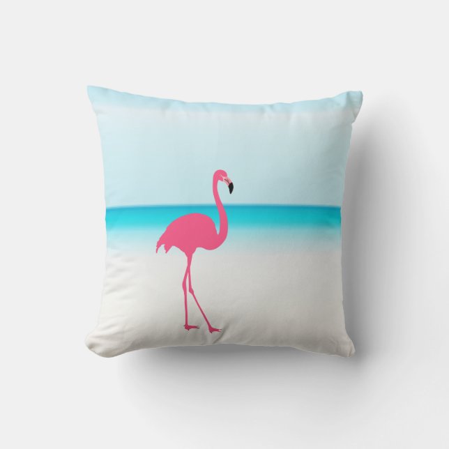 En söt rosa flamingo på stranden kudde (Framsida)