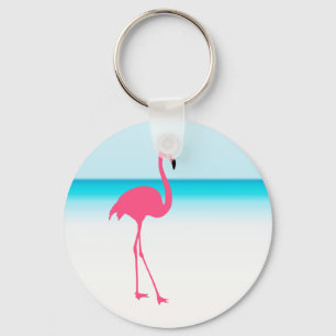 En söt rosa flamingo på stranden nyckelring