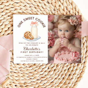 En sötad Cookie Photo Girl First Birthday Inbjudningar