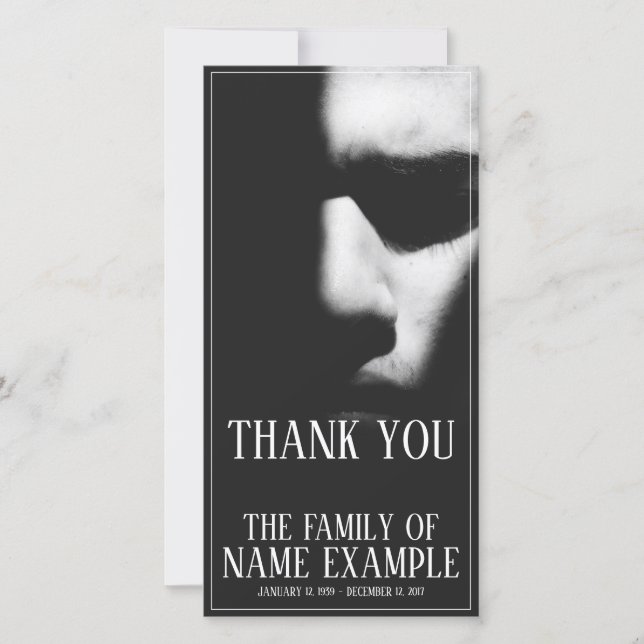 En sovande ansikte i halvskugga (Framsida)