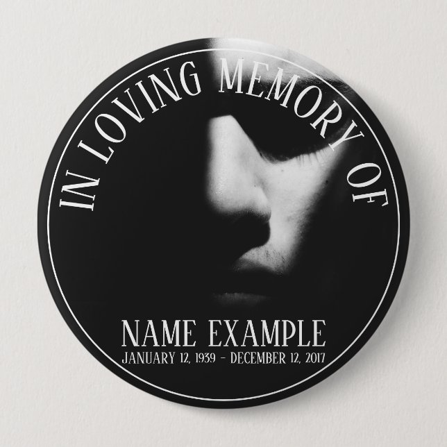 En sovande ansikte i halvskugga knapp (Framsida)