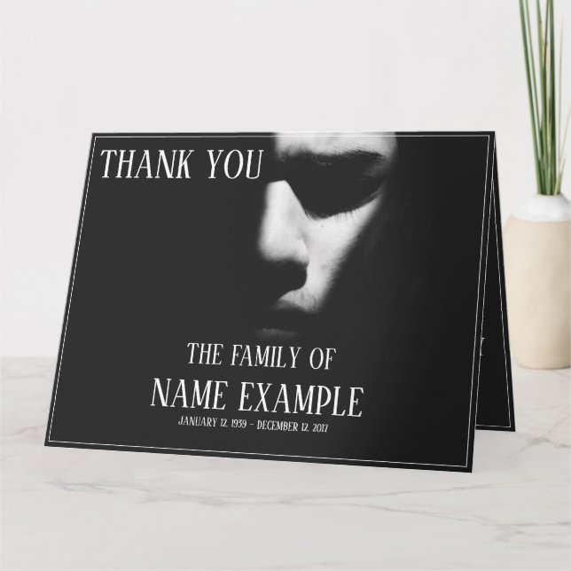 En sovande ansikte i halvskugga kort (Framsida)