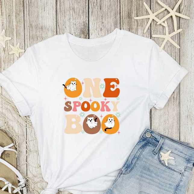 En Spooky Boo Groovy Halloween Cat Ghost T Shirt (Skapare uppladdad)