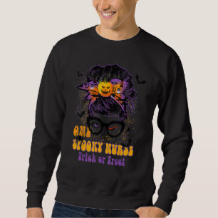 En Spooky Nurse Messy Hair Bun Halloween-sjuksköte Lång Ärmad Tröja
