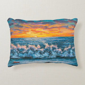 En stark solnedgång under en storm. En oljemålning Prydnadskudde