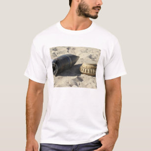 En statisk elektricitetvisning av en konverterad t shirt