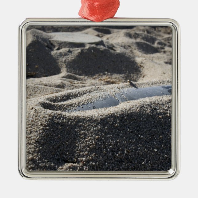 En statisk visning av en snäcka för artilleri julgransprydnad metall (Framsidan)