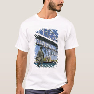 En staty av Thomas Edison av lokala konstnären Min Tee Shirt