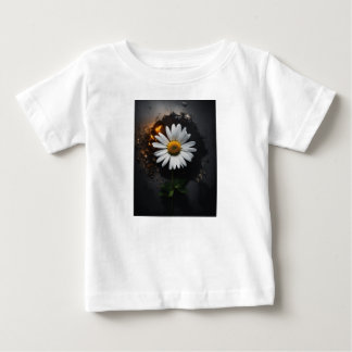 En stiliserad bild av en blommande daisy, dess pet t shirt